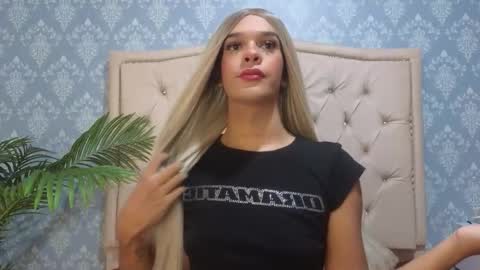 Snapshot of shantaljoness chatting on November 2025 10:21:02 PM Shantal Jones online show from November 2025 10:21:02 PM