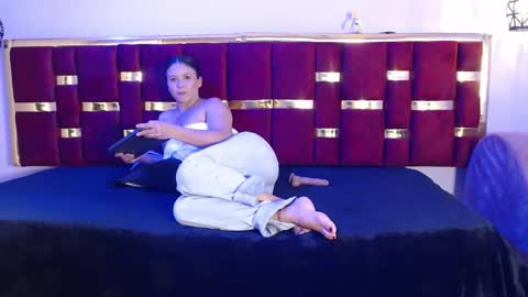 shantall 05 online show from February 2026 06:57:02 PM