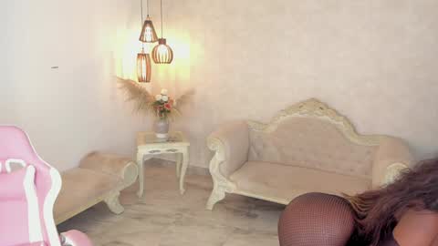 ShantallKnowles online show from December 2024 06:27:02 PM