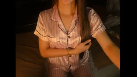 shantalmolly69 online show from June 2026 03:47:01 PM