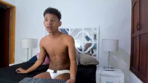 Shanti Wets Brunette online show from November 2025 03:52:02 AM