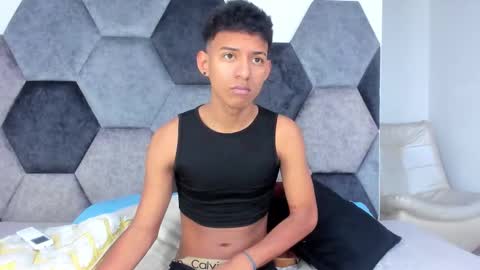 Shanti Wets Brunette online show from November 2025 03:49:02 AM