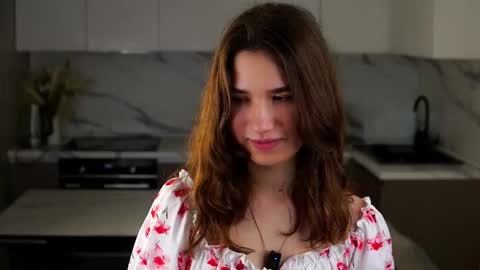 Ivy online show from October 2025 04:33:01 AM