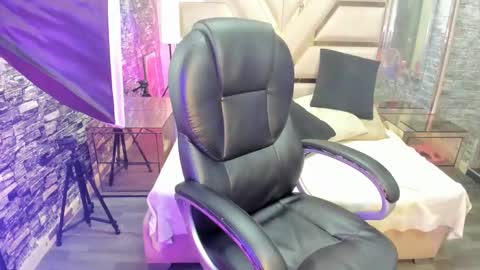 Shara Oz online show from March 2026 03:22:02 AM