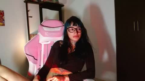 sharaross1 online show from October 2025 01:30:02 AM