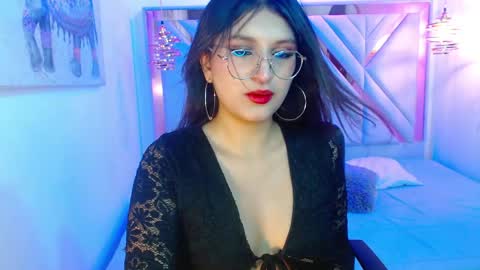 Sharllote online show from May 2026 08:50:01 PM