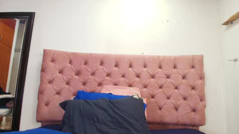 Sharlott online show from December 2024 12:15:01 PM