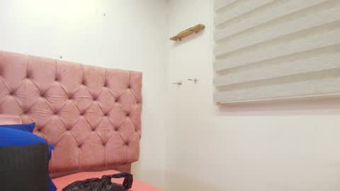 Sharlott online show from January 2025 11:59:01 AM