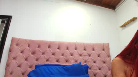 Sharlott online show from January 2025 11:58:02 AM