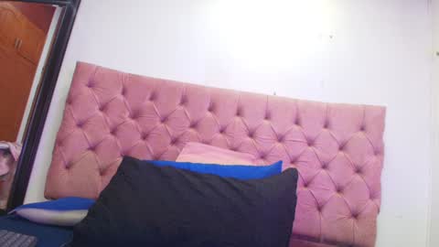 Sharlott online show from January 2025 11:53:02 AM