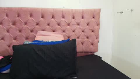 Sharlott online show from January 2025 11:59:02 AM