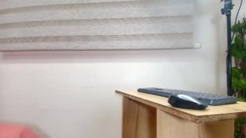 Sharlott online show from February 2025 11:53:01 AM