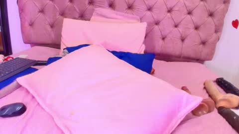 Sharlott online show from February 2025 03:36:02 PM