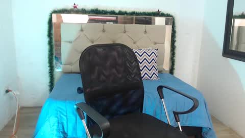 Sara online show from December 2024 03:33:02 PM