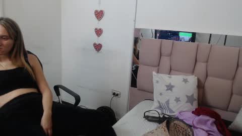 Sara online show from February 2025 03:09:02 PM