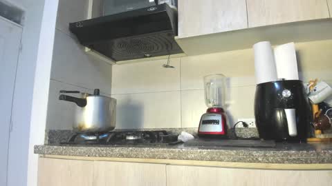 Snapshot of sharol_xx chatting on December 2024 11:58:01 PM Sharol smile online show from December 2024 11:58:01 PM