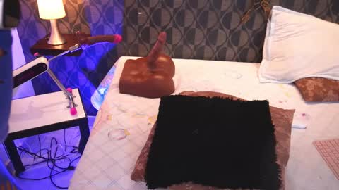 Sharom  online show from October 2025 04:13:02 PM