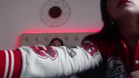 sharon_and_sharit online show from December 2025 03:37:02 AM