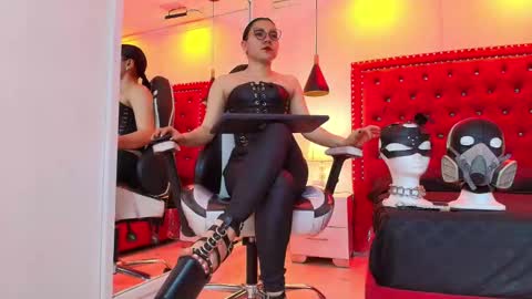 Sharon online show from September 2025 12:48:01 PM