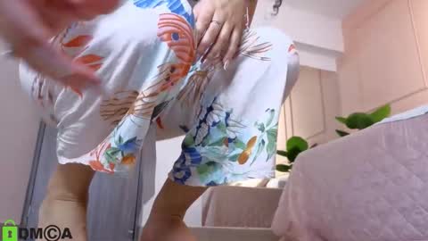 Sharon online show from September 2025 04:17:02 AM