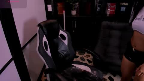 sharonqueen1_ online show from November 2025 12:16:02 PM