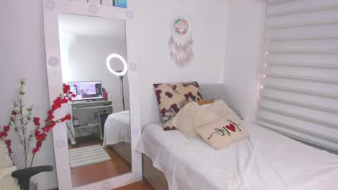 Sharon online show from January 2025 03:43:01 PM