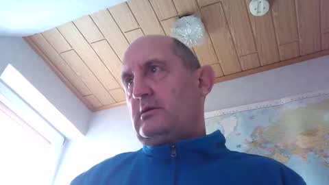 Peter online show from November 2025 10:06:02 AM