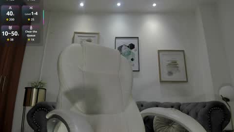 Snapshot of shary_leon_ chatting on April 2026 07:00:01 PM shary_leon_ online show from April 2026 07:00:01 PM