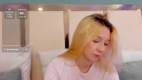 Shantall online show from February 2025 08:55:02 PM