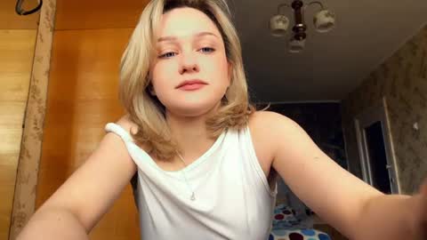Snapshot of shawandamisemer chatting on April 2026 11:12:01 AM Lilith online show from April 2026 11:12:01 AM
