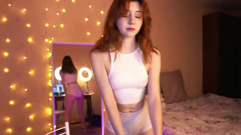 Sonya online show from February 2025 04:03:01 PM