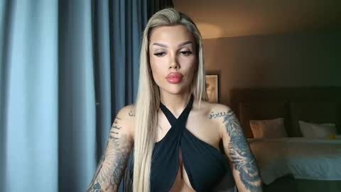 Snapshot of shayblonde chatting on March 2026 06:36:01 PM shayblonde online show from March 2026 06:36:01 PM