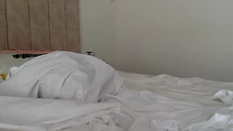 Shayla online show from November 2025 03:16:01 PM