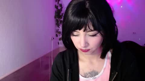 Shayla 3 online show from December 2025 12:12:02 PM