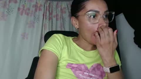 Shayna online show from December 2024 01:29:01 AM