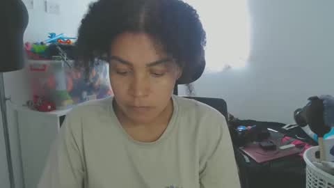 Shayna online show from September 2025 06:54:01 PM