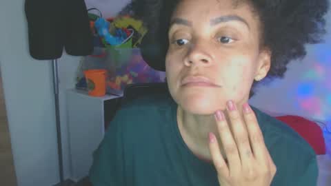 Shayna online show from October 2025 01:17:02 AM