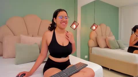 Snapshot of shayra_alina chatting on June 2026 11:30:02 AM shayra_alina online show from June 2026 11:30:02 AM