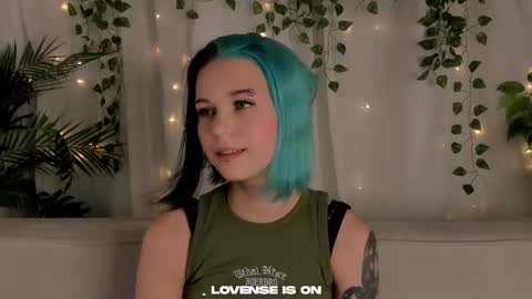 Anika online show from November 2025 11:07:01 AM