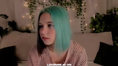 Anika online show from November 2025 11:20:02 AM