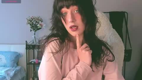 Snapshot of sheeny_shy chatting on May 2026 10:56:01 AM Chiara online show from May 2026 10:56:01 AM