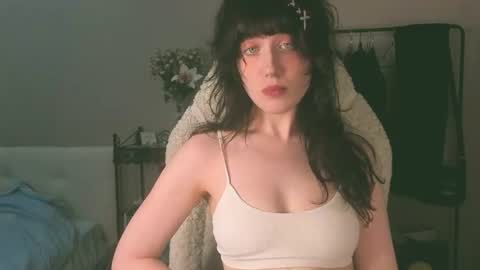 Snapshot of sheeny_shy chatting on June 2026 04:30:02 PM Chiara online show from June 2026 04:30:02 PM