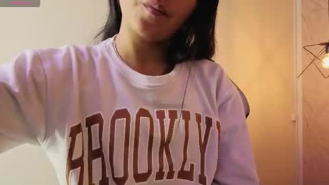 sheilly_brown online show from June 2026 07:40:01 PM