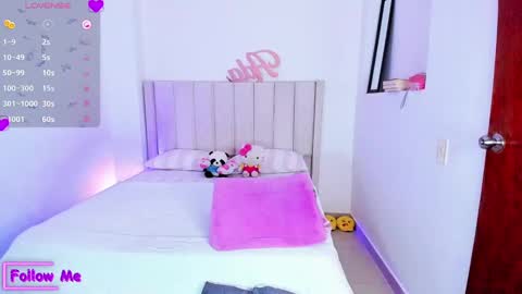 Danna   online show from December 2024 06:20:02 AM