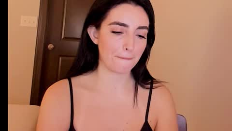 Snapshot of sheisallthat chatting on November 2025 03:17:01 AM sheisallthat online show from November 2025 03:17:01 AM