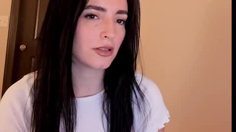 Snapshot of sheisallthat chatting on November 2025 03:59:02 AM sheisallthat online show from November 2025 03:59:02 AM