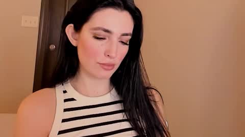 Snapshot of sheisallthat chatting on December 2025 03:04:01 AM sheisallthat online show from December 2025 03:04:01 AM