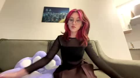 Snapshot of shelbadeahl chatting on July 2026 05:15:02 PM Kate online show from July 2026 05:15:02 PM
