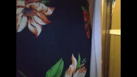 Red online show from December 2024 03:20:01 AM