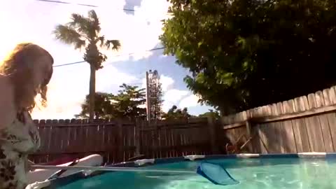 Red online show from October 2025 07:47:01 PM